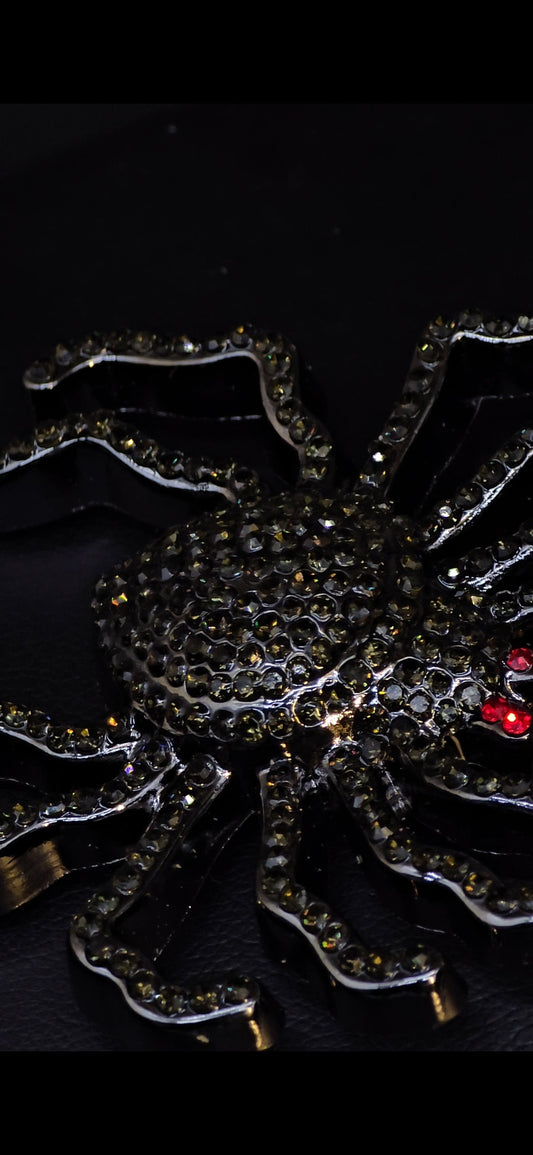 Spider black pendant