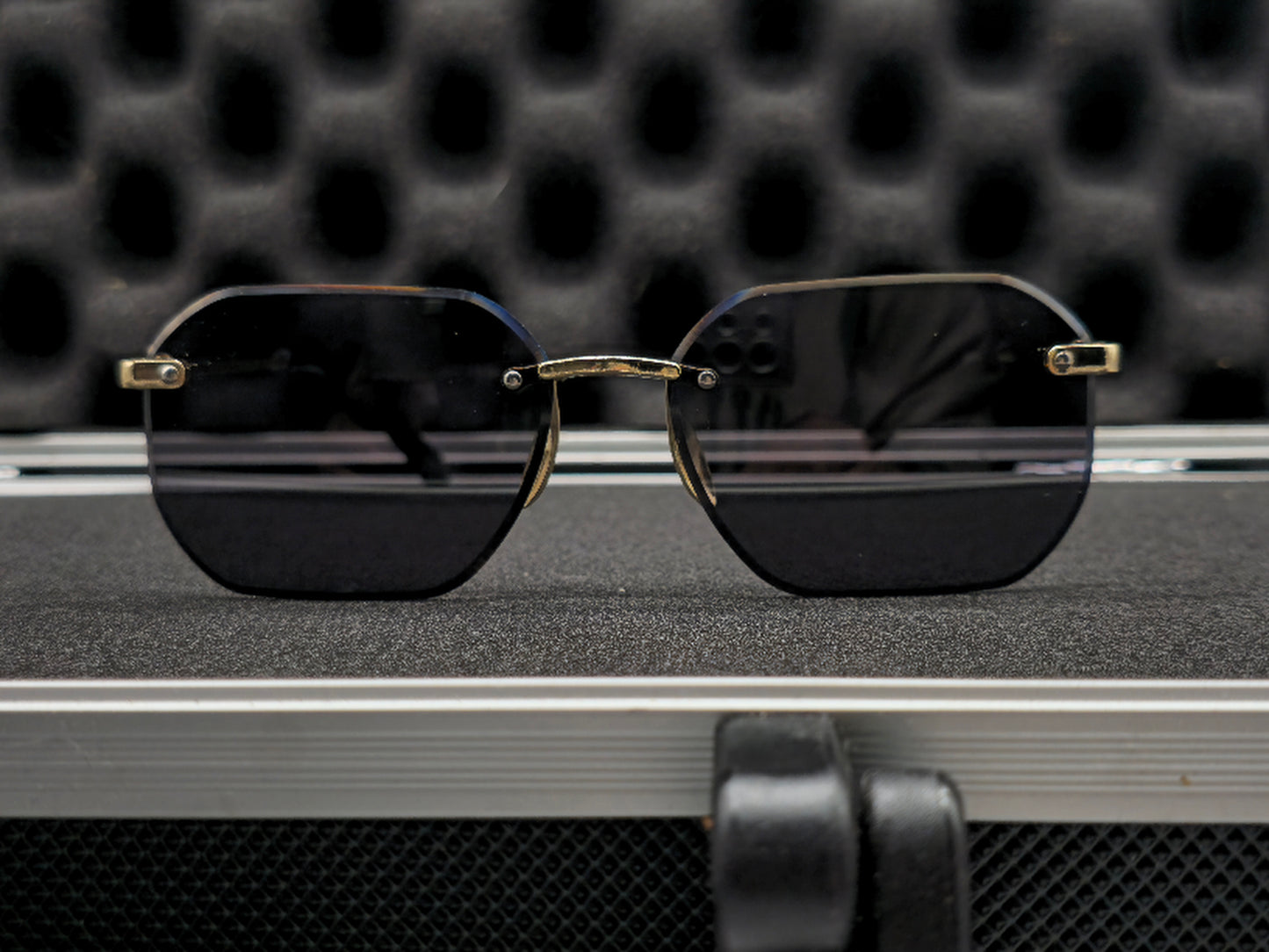 Lentes dorado y negro