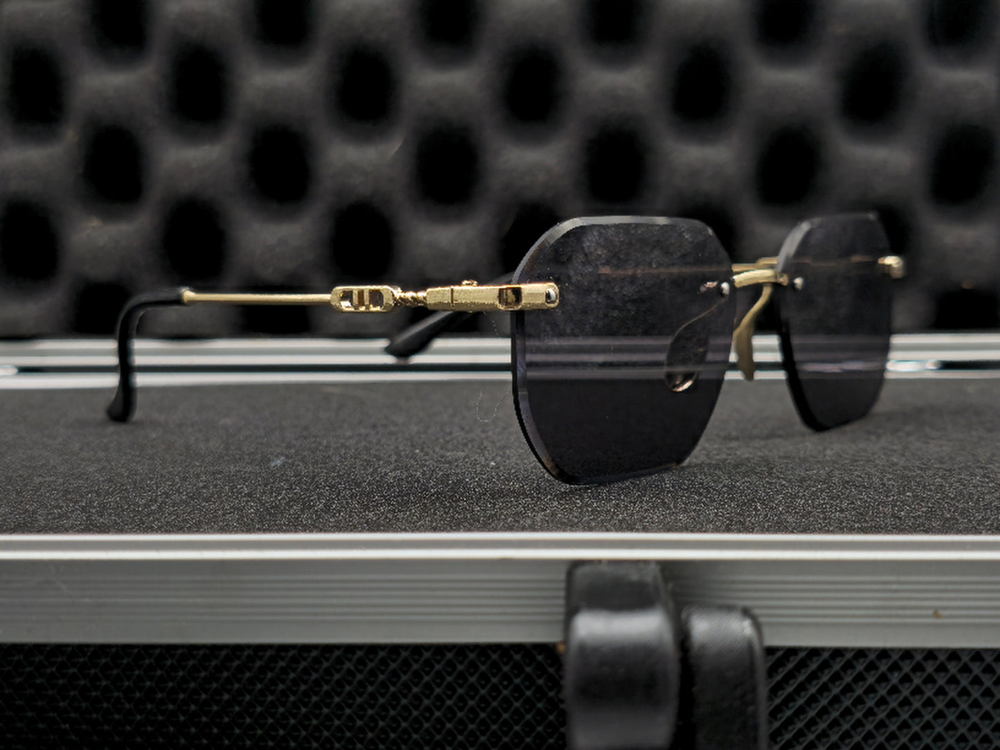 Lentes dorado y negro