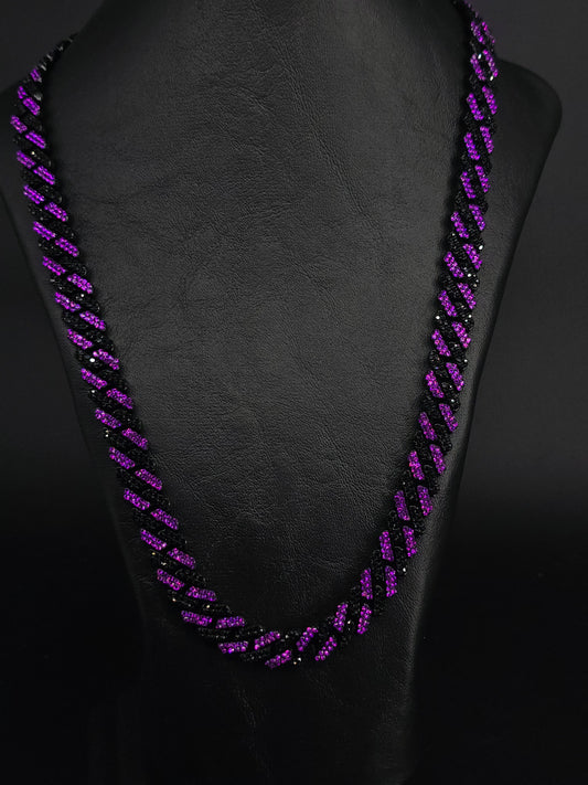 Cubana morada y negro