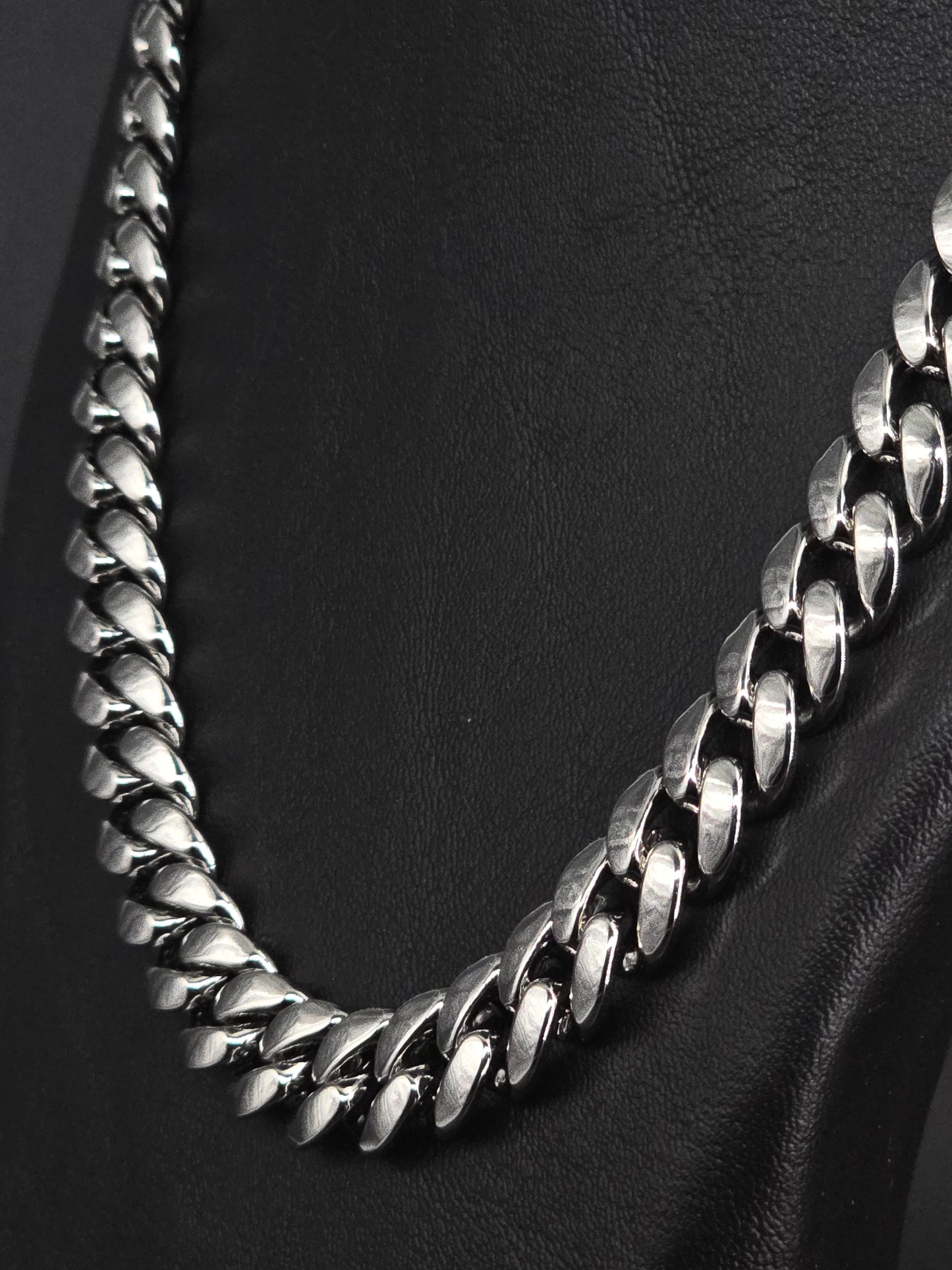 Cubana sin diamantes plata