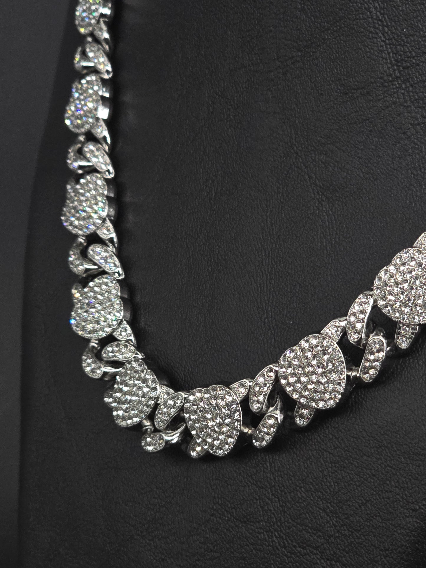 Cubana corte corazones plata